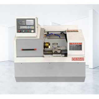 Torno CNC ALCK0640 con Pinza Neumática para Mecanizado de Precisión de Metales