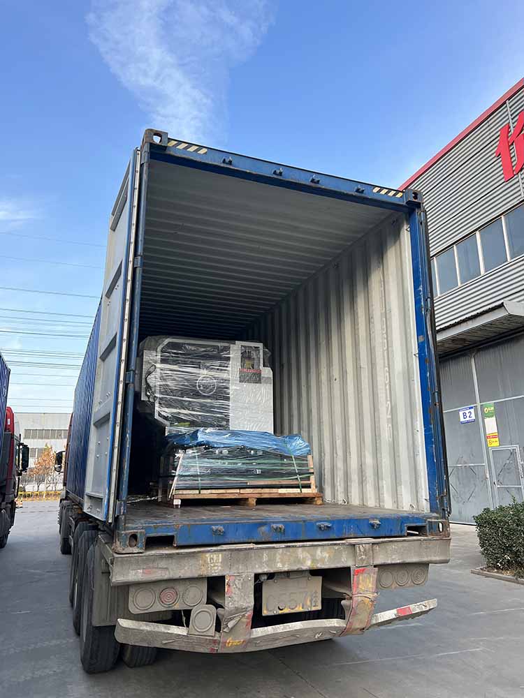 El torno CNC CK6150 ya ha sido enviado a Rusia.