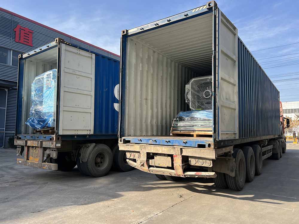 Токарный станок с ЧПУ CK6150 уже отправлен в Россию.