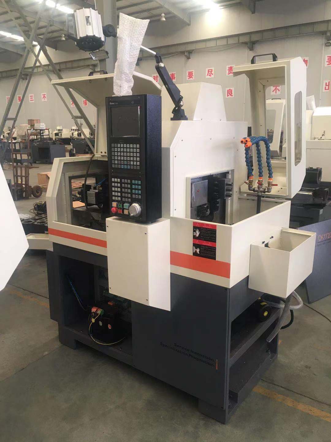 أرسل مخرطة CNC السويسرية إلى روسيا