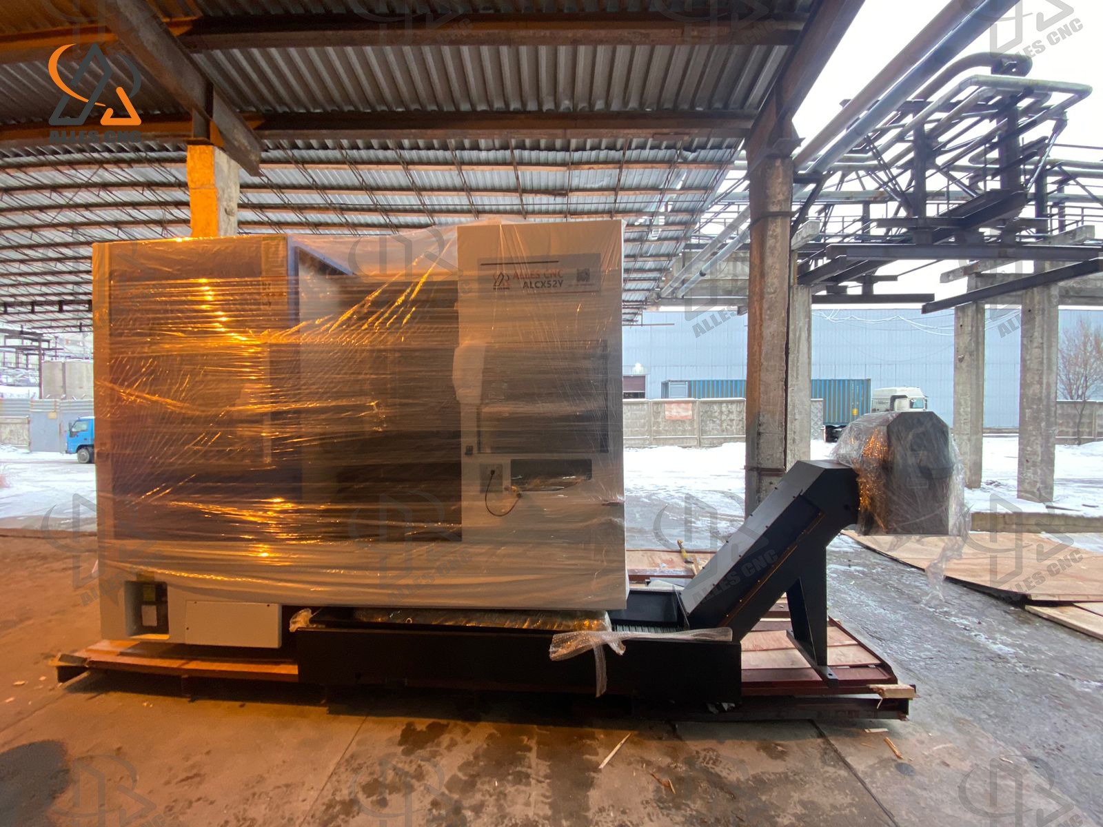 CNC turning and milling compound CX52Y has reached Russia