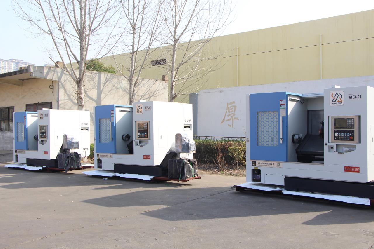 3 sets of CNC turning and milling compound sent to Russia