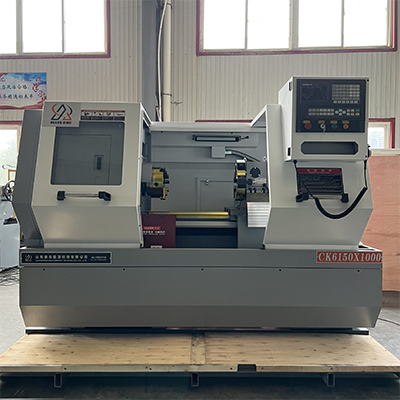 مخرطة CNC CK6150X1000 تم شحنها إلى روسيا