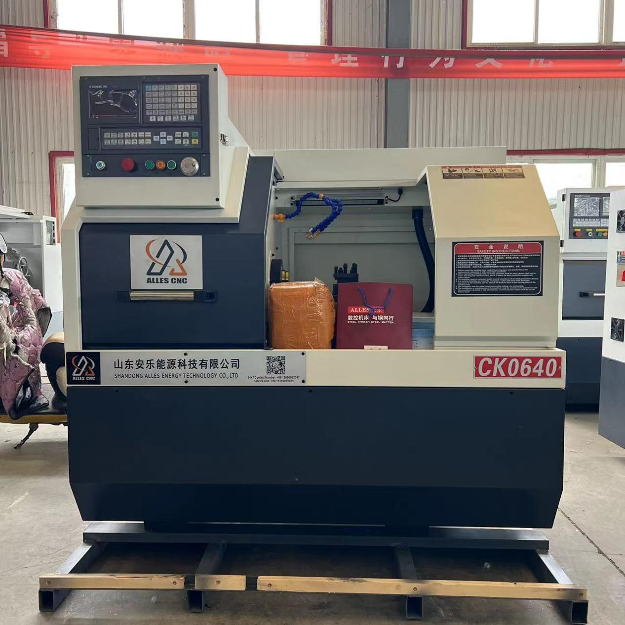 CK0640 small CNC lathe has the following advantages: