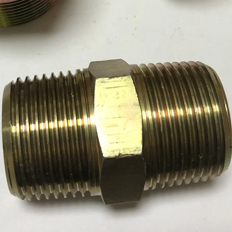 CNC pipe thread lathe used in petroleum industry